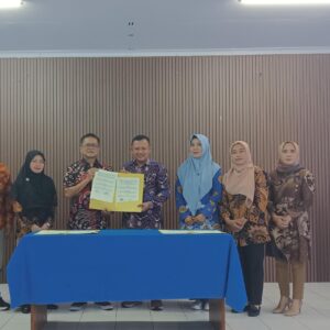 Uniku Teken MoU dengan PDAM Tirta Kamuning