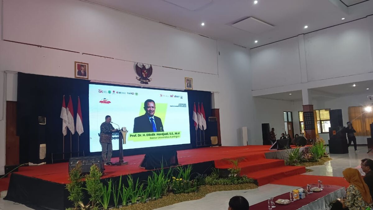 You are currently viewing Kuliah Umum Bersama OJK MENGAJAR Dengan tema “CIREMAI”