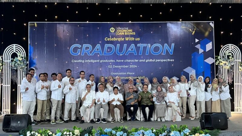 Faculty of Economics and Business Releasing 365 Prospective Graduates