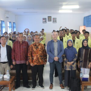 FEB UNIKU Teken MoU, MoA dan IA dengan Lazarski University Poland