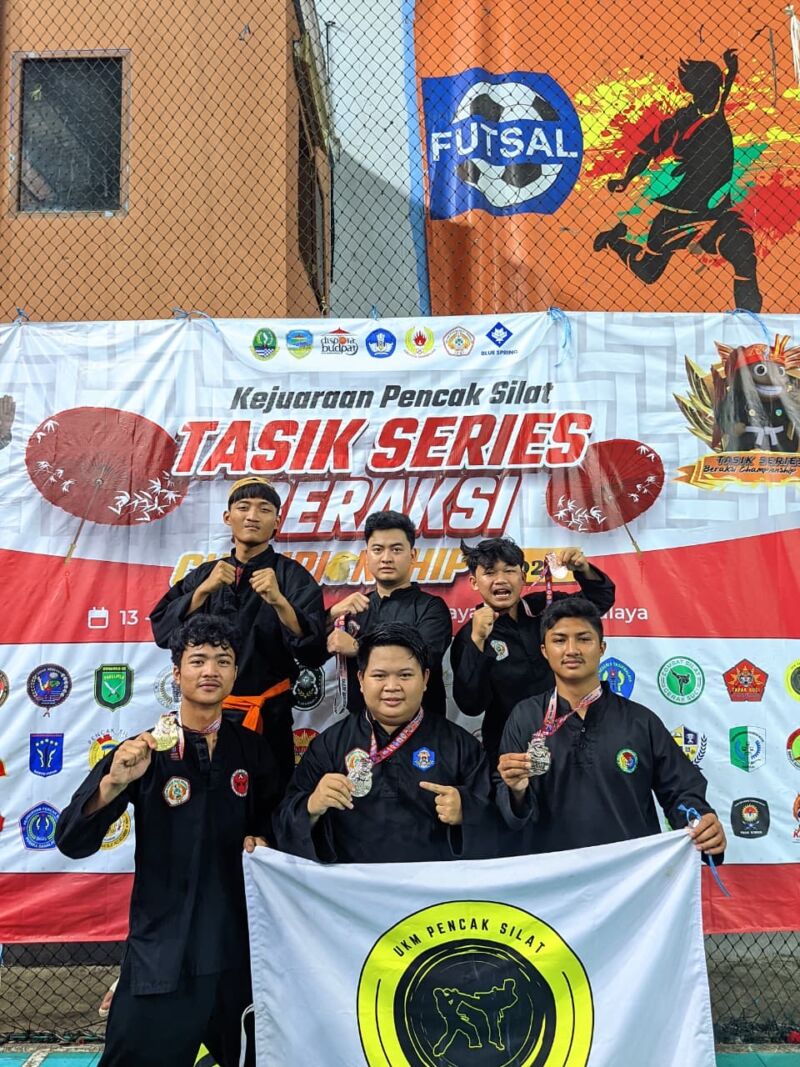 Read more about the article Mahasiswa FEB Uniku Raih Prestasi di Ajang Pencak Silat Tasik Series Beraksi Championship