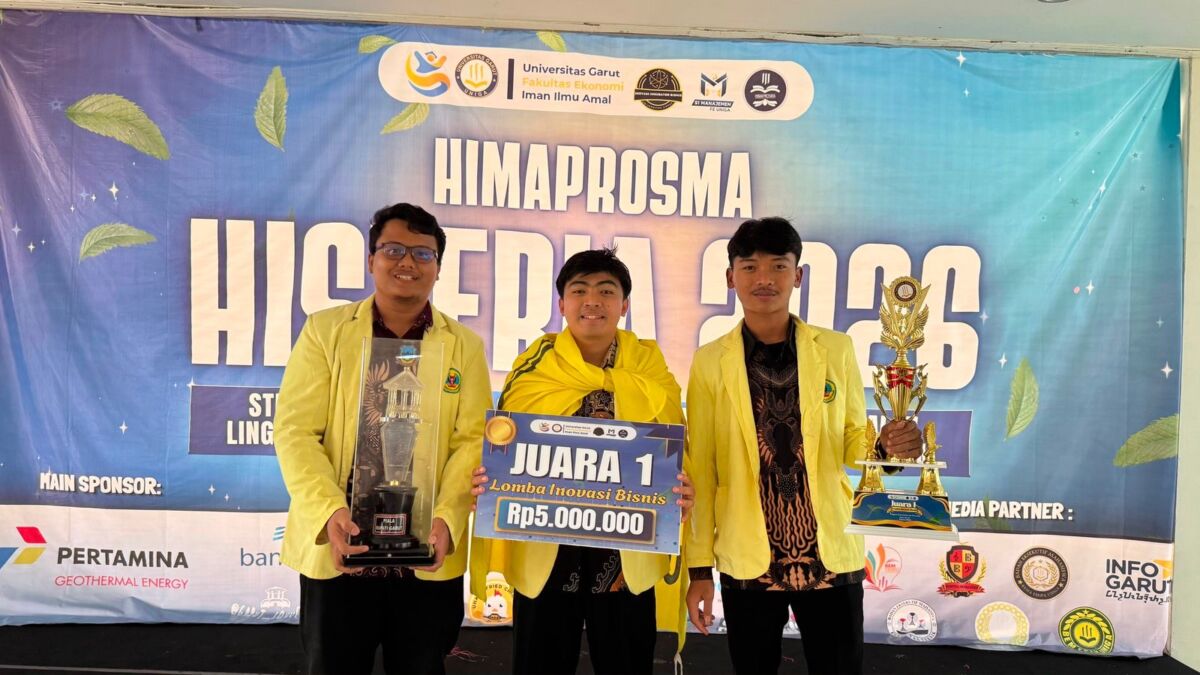 Read more about the article Hebat! Tim Mahasiswa Manajemen FEB UNIKU Raih Juara 1 dan Boyong Piala Bergilir Bupati Garut dalam Lomba Inovasi Bisnis HISTERIA 2026