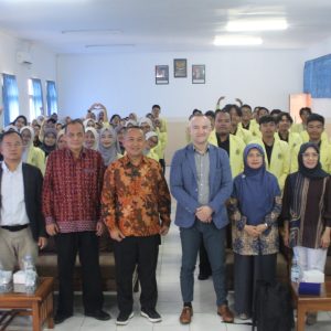 FEB UNIKU Teken MoU, MoA dan IA dengan Lazarski University Poland