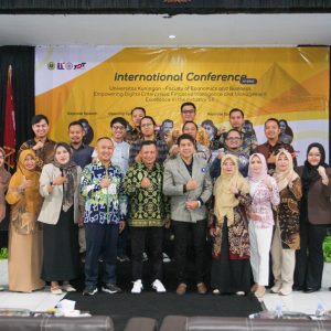 Langkah Global FEB Uniku Satukan Ratusan Mahasiswa Lintas Negara dalam Conference Internasional Era Industri 5.0